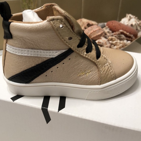 NIB Freshly Picked High Top Leather Sneakers Platinum Size 5 (Toddler) - Picture 2 of 11